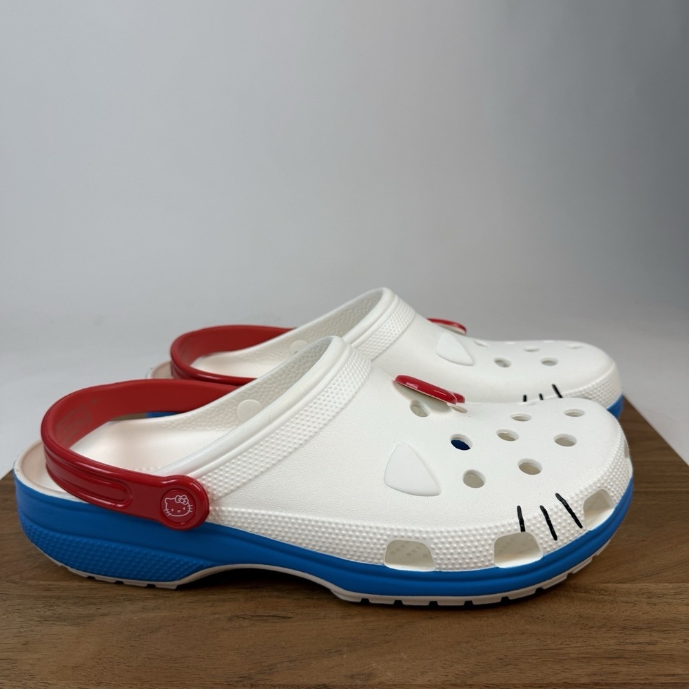 NWT Mens Crocs Hello Kitty Iam Classic Casual Comfort Slip‎ On Clogs Size 13 D